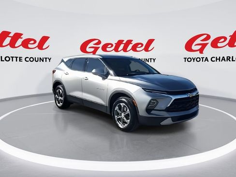 Used 2023 Chevrolet Blazer LT image 2