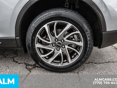 Used 2022 Lincoln Corsair AWD w/ Equipment Group 101A image 16