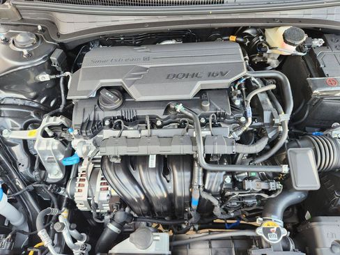 New 2026 Hyundai Elantra SEL Sport FWD image 30