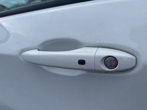 Certified 2022 Jeep Compass Limited image 30