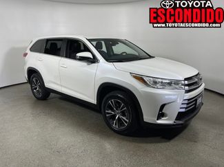 Used 2019 Toyota Highlander LE FWD 360° Tour