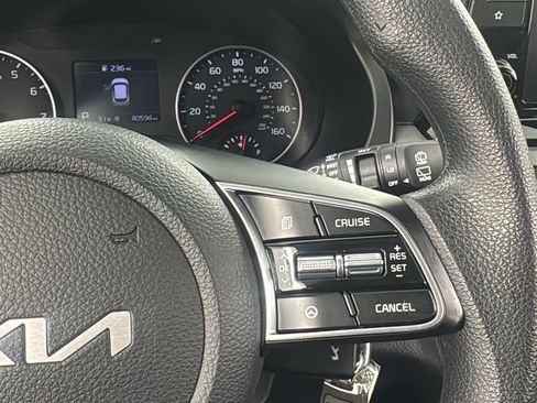 Used 2023 Kia Seltos LX image 22