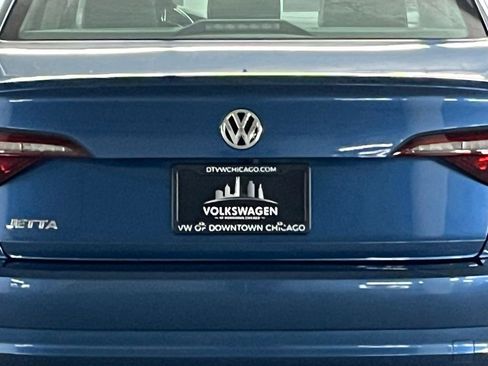 Used 2019 Volkswagen Jetta SEL Premium image 33