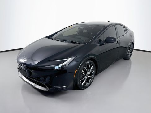 Used 2024 Toyota Prius Limited w/ Limited Premium Package FWD image 3