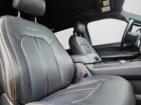 Used 2022 Ford Expedition Platinum image 23