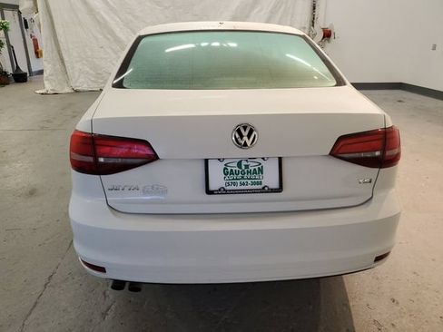 Used 2017 Volkswagen Jetta S w/ Jetta S Cold Weather Package FWD image 4