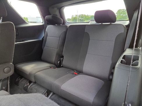 Used 2023 Chevrolet Traverse LT w/ LPO, Floor Liner Package image 18