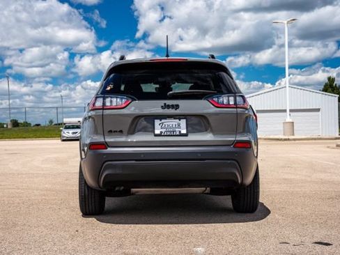 Used 2023 Jeep Cherokee Altitude Lux AWD/4WD image 6