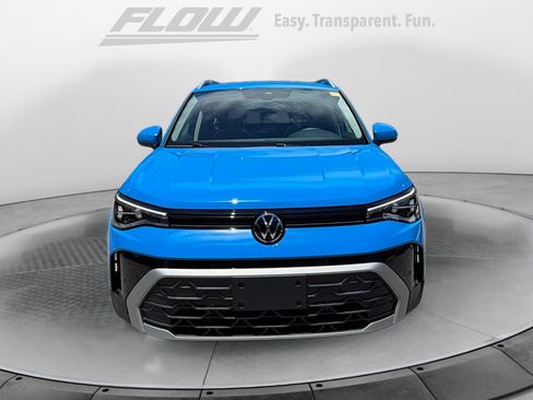 New 2026 Volkswagen Taos SE AWD/4WD image 2