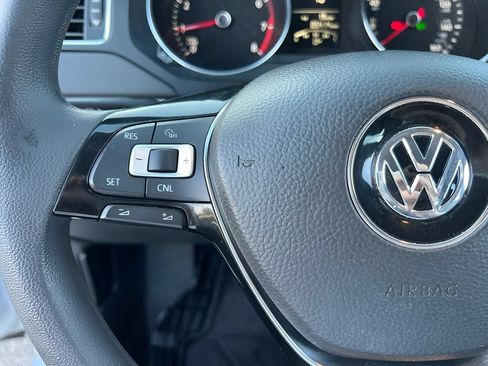Used 2017 Volkswagen Jetta S FWD image 18