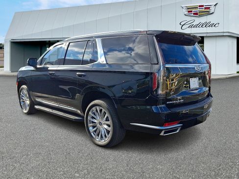 Certified 2024 Cadillac Escalade Premium Luxury image 3