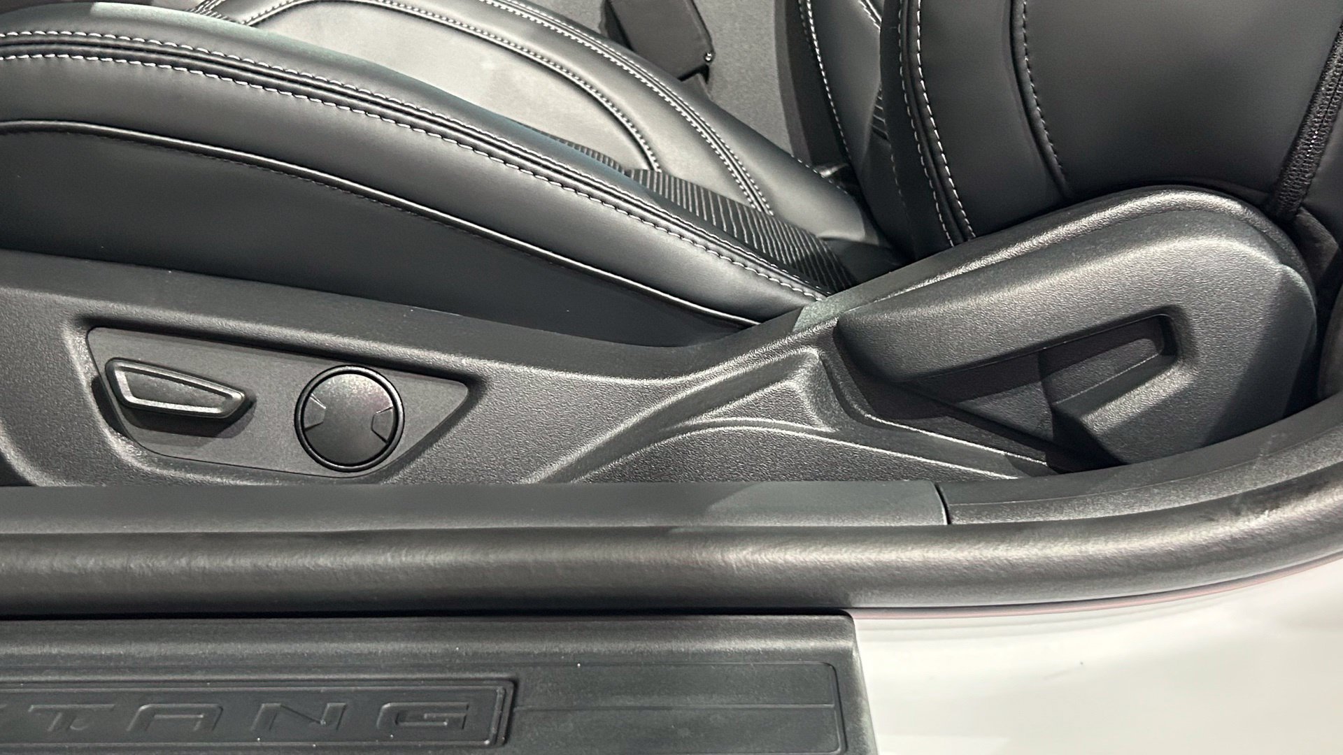 New 2026 Ford Mustang Premium RWD image 31