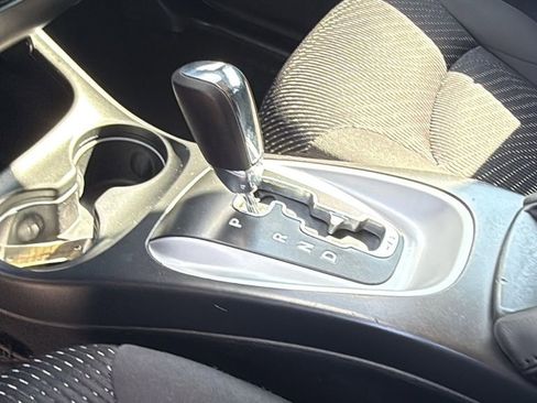 Used 2017 Dodge Journey SXT w/ Comfort/Convenience Group image 36