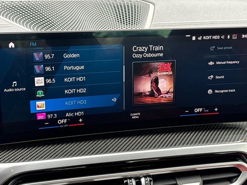 Used 2024 BMW M4 Competition image 21