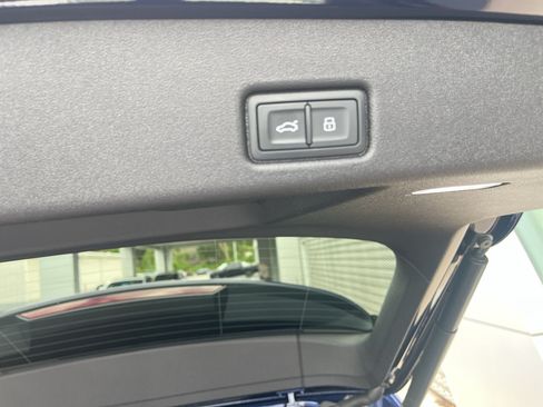Certified 2025 Audi Q5 Prestige AWD/4WD image 9