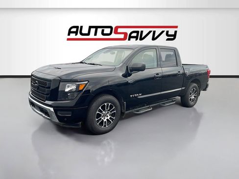 Used 2023 Nissan Titan SV w/ SV Convenience Package AWD/4WD image 3