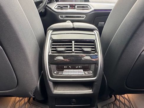Used 2022 BMW X5 xDrive40i w/ M Sport Package AWD/4WD image 12