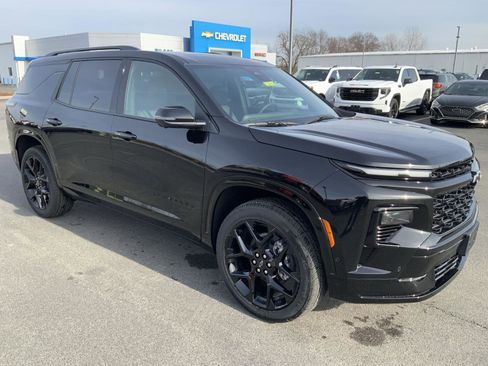 New 2026 Chevrolet Traverse RS w/ LPO, Floor Liner Package image 2