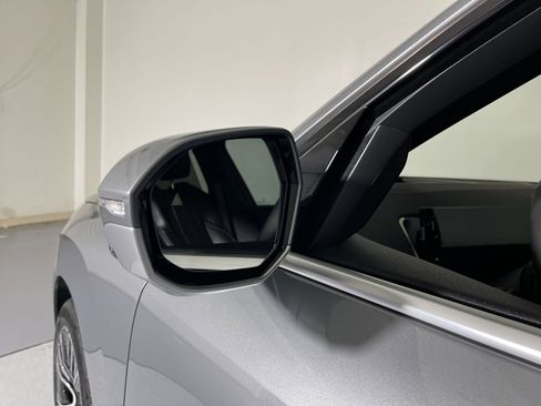 Used 2025 BMW X3 xDrive30i w/ Premium Package image 23