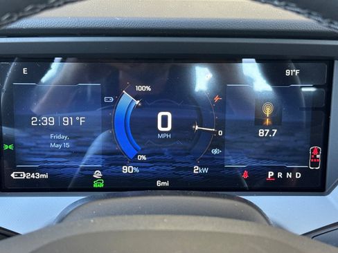 New 2027 Chevrolet Bolt LT w/ Comfort Package FWD image 29