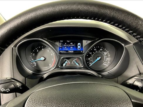 Used 2015 Ford Focus Titanium w/ Titanium Technology Package FWD image 13