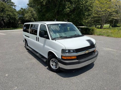 Used 2019 Chevrolet Express 3500 LT w/ LT Preferred Equipment Group RWD image 35