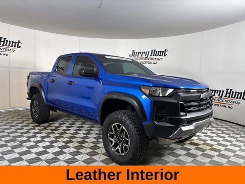 Used 2023 Chevrolet Colorado Trail Boss w/ Technology Package AWD/4WD image 4