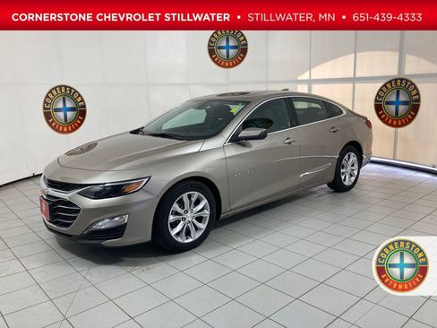 Used 2024 Chevrolet Malibu LT FWD image 1