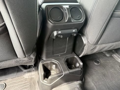 Used 2023 Jeep Wrangler Sport S image 25