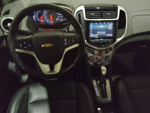 Used 2018 Chevrolet Sonic Premier FWD image 22