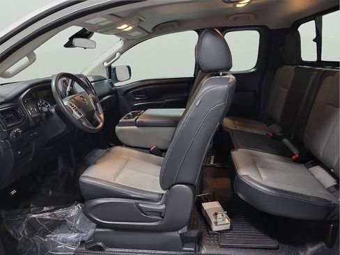 Used 2020 Nissan Titan S w/ S Utility Package image 11