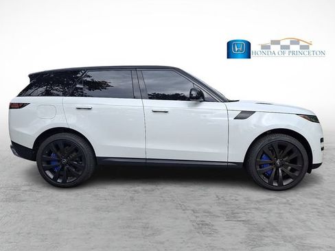 Used 2023 Land Rover Range Rover Sport SE AWD/4WD image 7