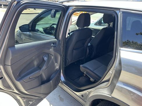 Used 2014 Ford Escape SE w/ Equipment Group 201A FWD image 16