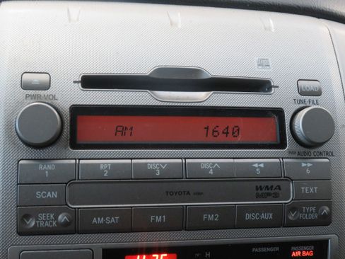 Used 2010 Toyota Tacoma PreRunner image 37