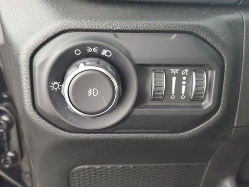 Used 2022 Jeep Wrangler Unlimited Willys image 25