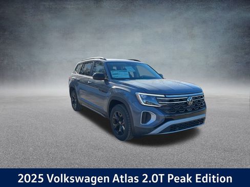 New 2025 Volkswagen Atlas Peak Edition SE image 3