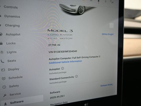 Used 2022 Tesla Model 3 Long Range image 18