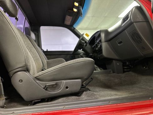 Used 1989 Toyota Pickup SR5 AWD/4WD image 16