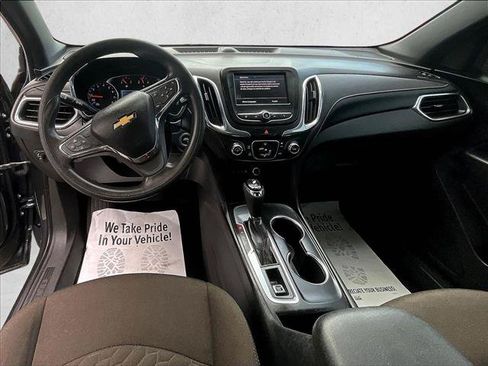 Used 2019 Chevrolet Equinox LT FWD image 16