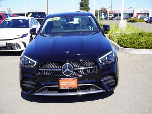 Used 2021 Mercedes-Benz E 350 Sedan image 4