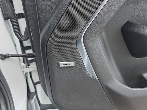 Used 2024 Chevrolet Suburban High Country AWD/4WD image 19