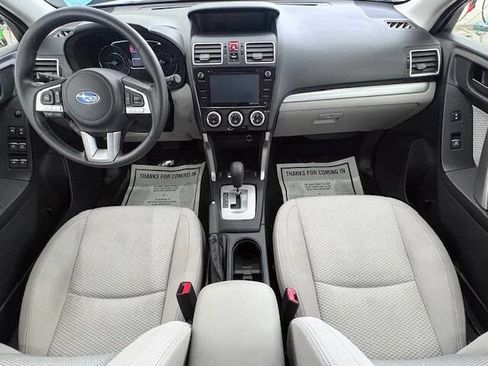 Used 2017 Subaru Forester 2.5i Premium image 14