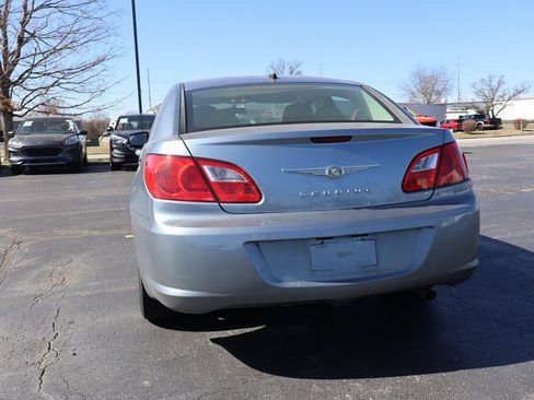 Used 2010 Chrysler Sebring Touring image 18