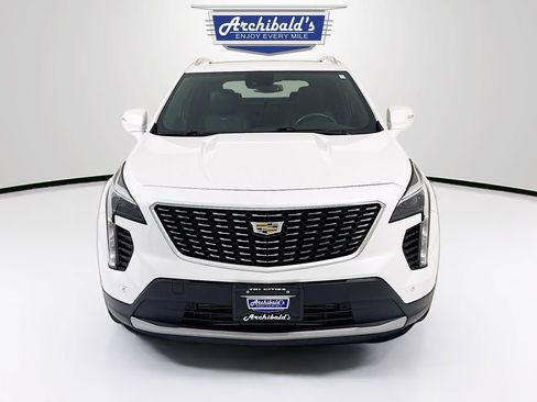 Used 2023 Cadillac XT4 Premium Luxury w/ Cold Weather Package image 2
