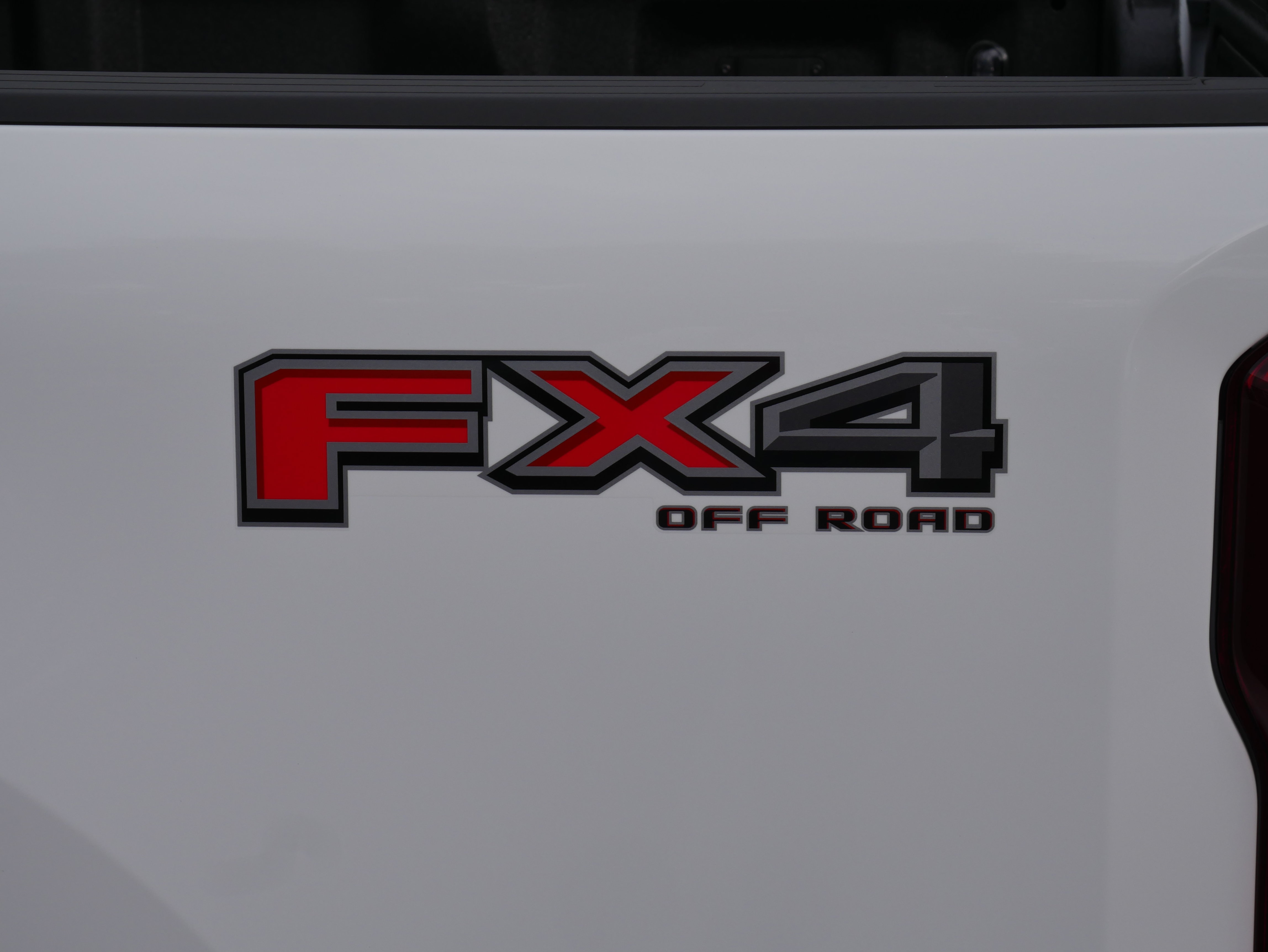 New 2027 Ford F350 Lariat w/ Lariat Premium Package AWD/4WD image 23