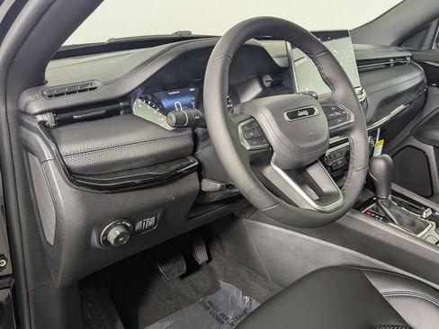 New 2026 Jeep Compass Latitude AWD/4WD image 13