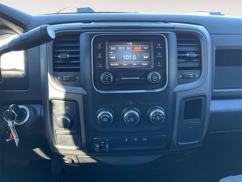 Used 2018 RAM 3500 Tradesman w/ Chrome Appearance Group image 11