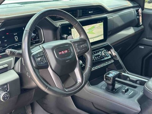 Used 2023 GMC Sierra 1500 AT4 w/ AT4 Premium Package AWD/4WD image 12