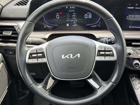 Used 2025 Kia Telluride S AWD/4WD image 19