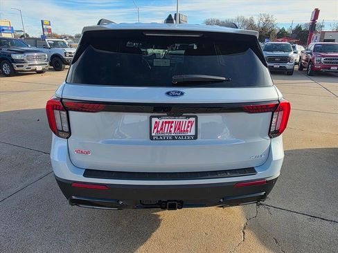 New 2026 Ford Explorer ST-Line w/ ST-Line Street Pack image 6